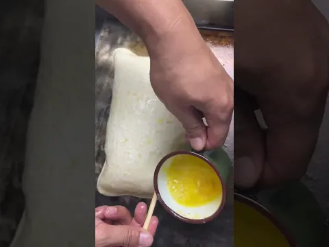🥰 Satisfying with delicious egg pancake 🥳 #streetfood #satisfying #satisfyingvideo