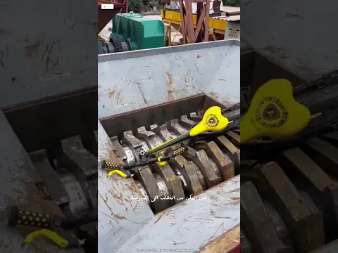 الأب دمر دراجة ابنته التي اشترتها الأم لكن المفاجأة 😱