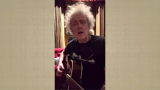 BRIAN MAY: Just a little gift for you guys - 25/12/2024
