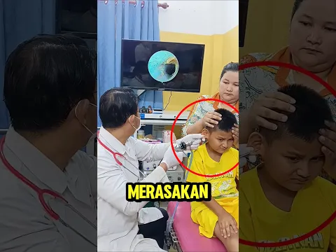 Ada sesuatu Di telinga nya‼️😱 #shortsvideo