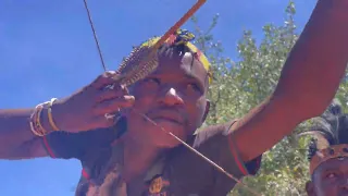 Maisha ya wahadzabe porini Hadzabe tribe still depends on hunting