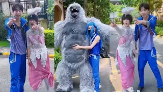 Tang San is disliked by Xiao Wu and Tang Wulin, so he might as well play with the kind gorilla!#斗罗大陆