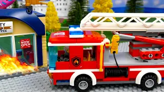 Mega Crane assembles the Bus