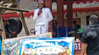 Gora-Gora Tongkon Sam Barumbun To' Mina Mahir bahasa Inggris I Rambu Solo' Nek Juna di Sirrisan'