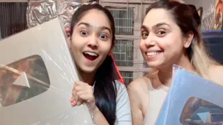 Golden Play Button Unboxing video !!! 🎁🔥😜🔳Thankyou everyone For 1million subscribers🥳🥳 #shorts