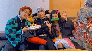 【鬼滅】天元さん器用すぎ！禰豆子にクリスマスパーティーサプライズ！！