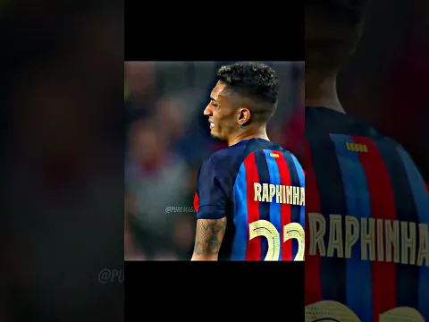 Raphinha gets angry after being subbed off 😡