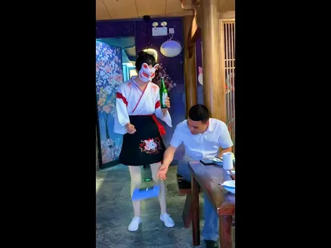Nhân Viên Bá Đạo Nhất Trung Hoa| 一人来5⃣️句新年快乐，可以么…🤔😢#全网最帅开瓶猫