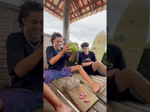 Abrindo o coco com bala🥥