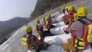Rafting in Rishikesh || Rafting vlog || Rafting kase kre || Team Desi version