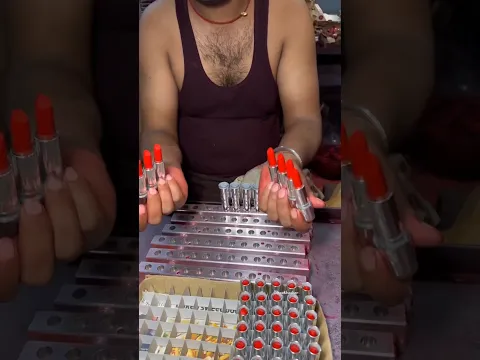 Lipstick Kaise Banate Hain 🤔 | #making #shortvideo #shorts