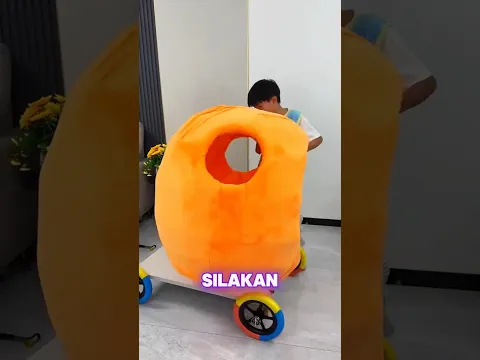 "Dia MENGHANCURKAN Sepeda Motornya... Tapi Membangun Mobil Labu🎃🚲#shorts