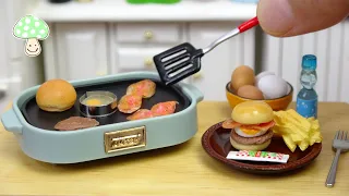 ミニチュア ベーコンエッグバーガー.Miniature Bacon and eggs burger.베이컨 에그 버거