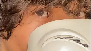 Mostrando o rosto ao vivo😳