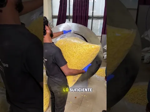la fabrica de chetos mas higienica de la india😂  #india #comida