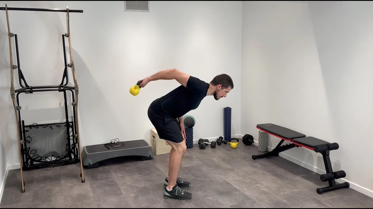 Image Extension épaule à un bras avec kettlebell