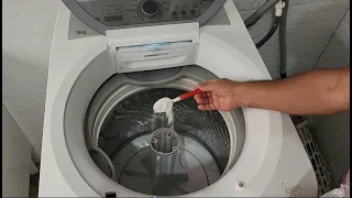 Joguei Bicarbonato dentro da máquina de lavar e olha o que aconteceu!