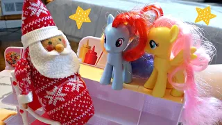 My Little Pony Go See Santa Claus at the Mall! // Mommy Etc