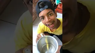 É bom pra mim tomar😂😂