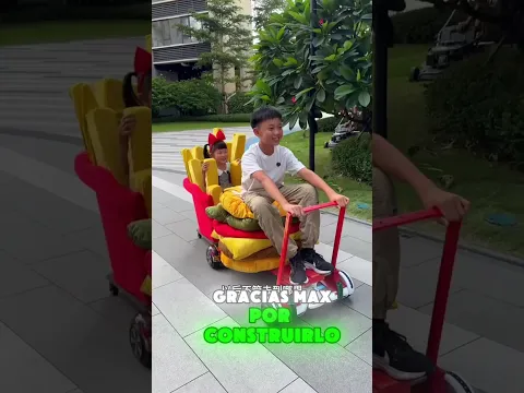 Max cortó la bañera de su hermana para convertirla en un súper genial go-kart🤯 #shorts #ytshorts
