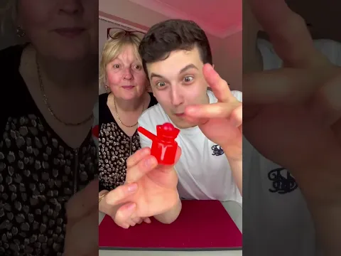 Magic Tricks Battle Mom Vs Son!