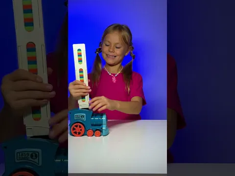 Domino Train Fun! 🚂🎉 Build Your Own Domino Track!