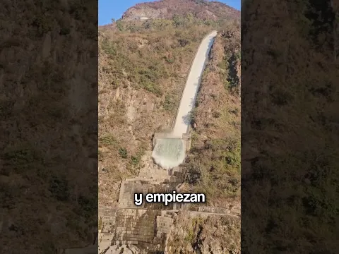 Abrieron esta presa después de años y la fuerza del agua impresiona