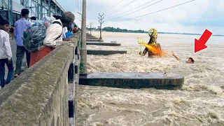 जब अपने भक्त को डूबता देख बीच नदी में अचानक प्रकट हुई खुद माँ दुर्गा ,फिर जो हुवा यकीन नहीं होगा