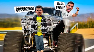 A MAIOR BATALHA DE CARRINHOS DA HISTÓRIA! QUEM VAI VENCER?