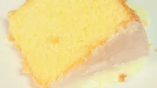 Amazing Lemon Pound Cake