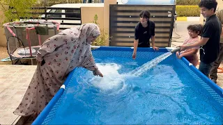 اليوم سوينا المسبح🥰 الماء بارد منو اول واحد سبح؟ 😂 #اكسبلور #trending 