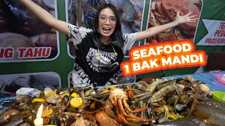 SEAFOOD PINGGIRAN 50.000!? PAKAI BASKOM MANDI ANAK BOCAH WKWK