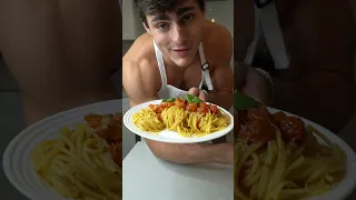 HOW TO MAKE SPAGHETTI POMODORO