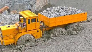KIROVETS K 700 6X6 STUCK DEEP IN MUD! CATERPILLAR 374 IN ACTION