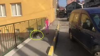 He wandering alone on the street, asking every passbyer for help but but received only cold heart!