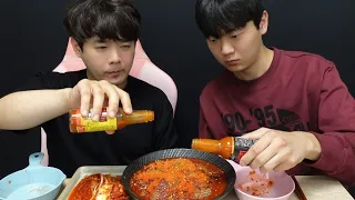 맵부심 부리시는 구독자분께 맛있는 매운음식 대접해줬어요🙆‍♂️