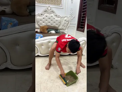 Ronaldo vụng về như thế nào #shorts #kindness