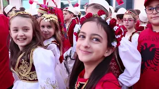 FILLOI FESTA E SHQIPËRISË NË TURGUT OZAL