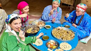 غداء خميس من الثمانينات 🤌 وقت المغرب علي الطبلية ☺️وسلفتي جابت حلة محشي نعمل غديوه 😂