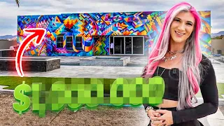 I stayed at the CRAZIEST HOUSE in Las Vegas!