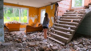 Young Woman Buys Old House and Renovates it Back to New in 2 YEARS