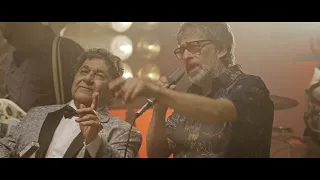 Los Auténticos Decadentes & Los Palmeras - Jurabas tú (video oficial)