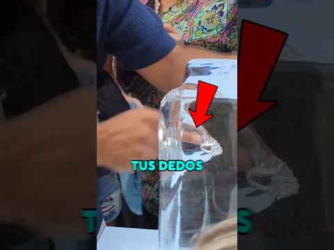 RETO con un BLOQUE de HIELO GIGANTE no es TODO FUERZA💍😱 #shorts #curiosidades #divertido #humor
