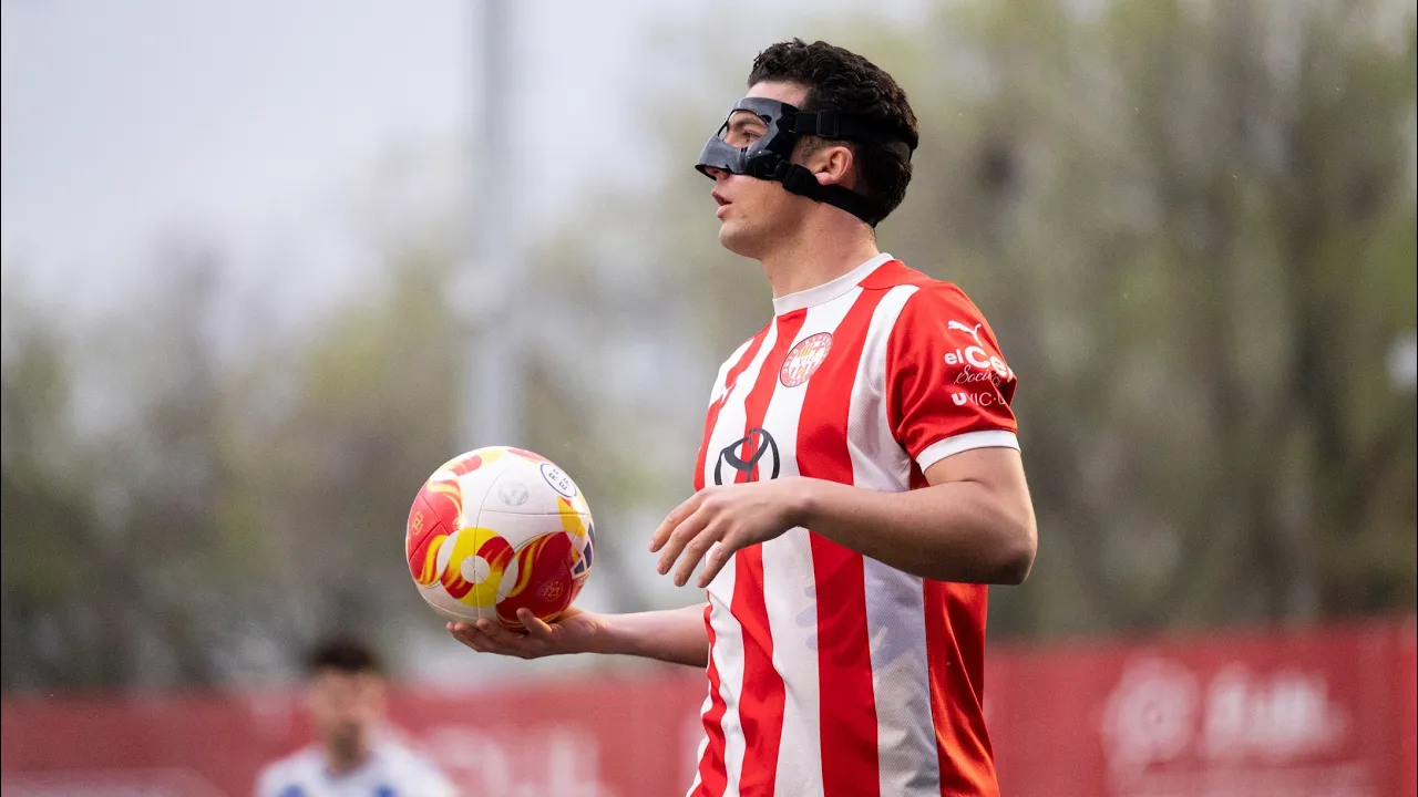 La UE Vic perd a casa davant l’Europa B i s’allunya de la permanència