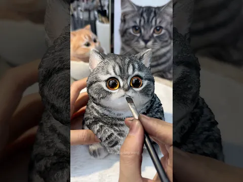 A little kitten swaying its head and brain. #squishy #cat #cutekitty #cute #diy #handmade