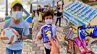 കോഴിക്കോട് ബീച്ചിൽ ഞങ്ങൾ Public Challenge നടത്തി | Football Shoot out challenge for chocolates ⚽️
