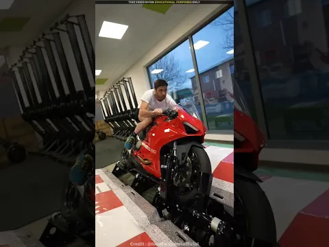 bike racers virtual tranning 😳