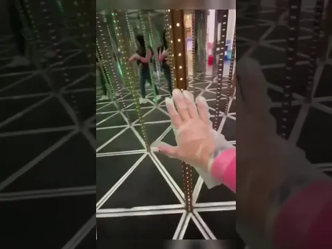 Mirror house is not trapped..😎