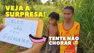 TENTE NÃO CHORAR- LEVAMOS UMA GELADEIRA NOVA E A FAMÍLIA FEZ R$700,00 EM COMPRAS