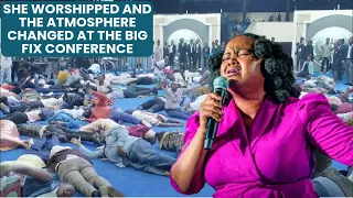 She Worshipped and the Atmosphere Changed at the Big Fix Conference